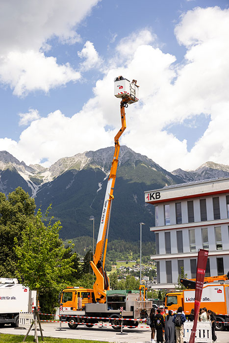 Hoch hinaus mit dem IKB-Steiger Hoch hinaus mit dem IKB-Steiger