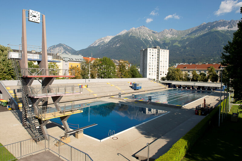 Tivoli outdoor pool diving tower and pool