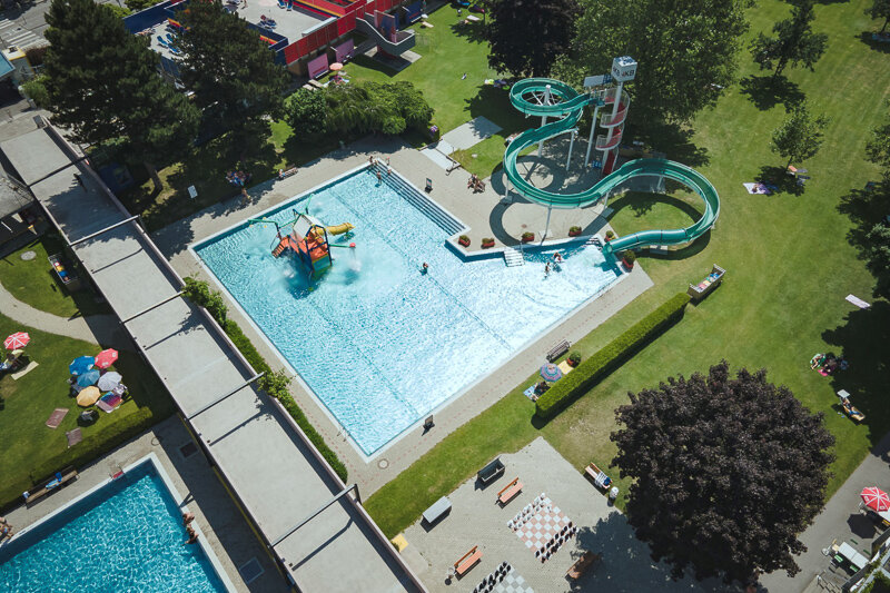 Freibad Tivoli Kinderbecken Vogelperspektive