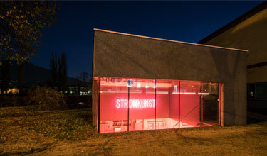 Stromkunst Außenansicht im bei Nacht