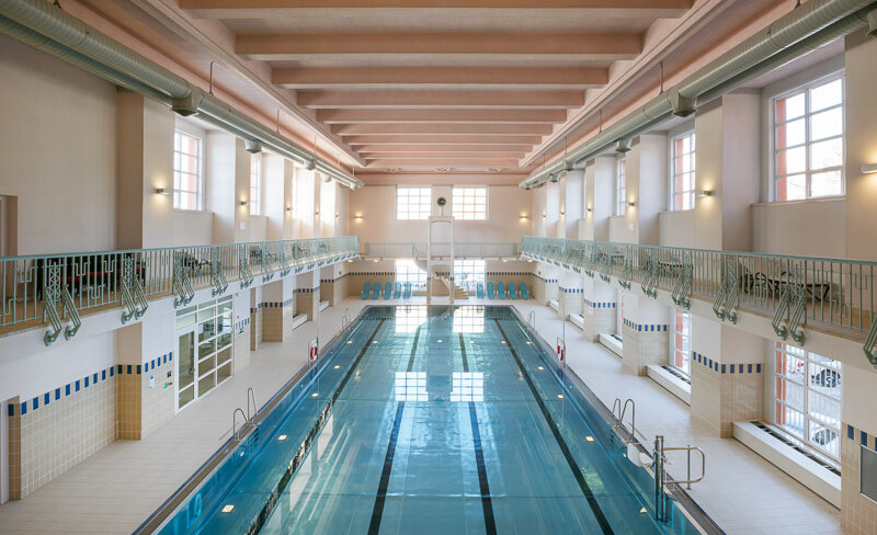 Amraser Straße indoor pool